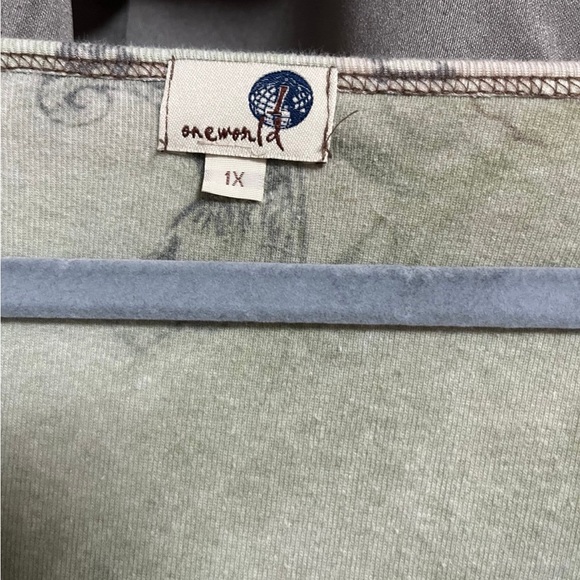 Set of two 90’s scripted shirts - Picture 6 of 10